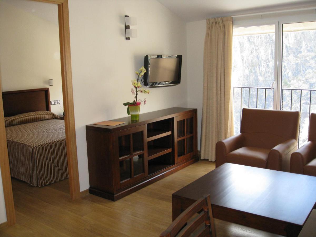 Suite Spa Access,850501421:JPEG